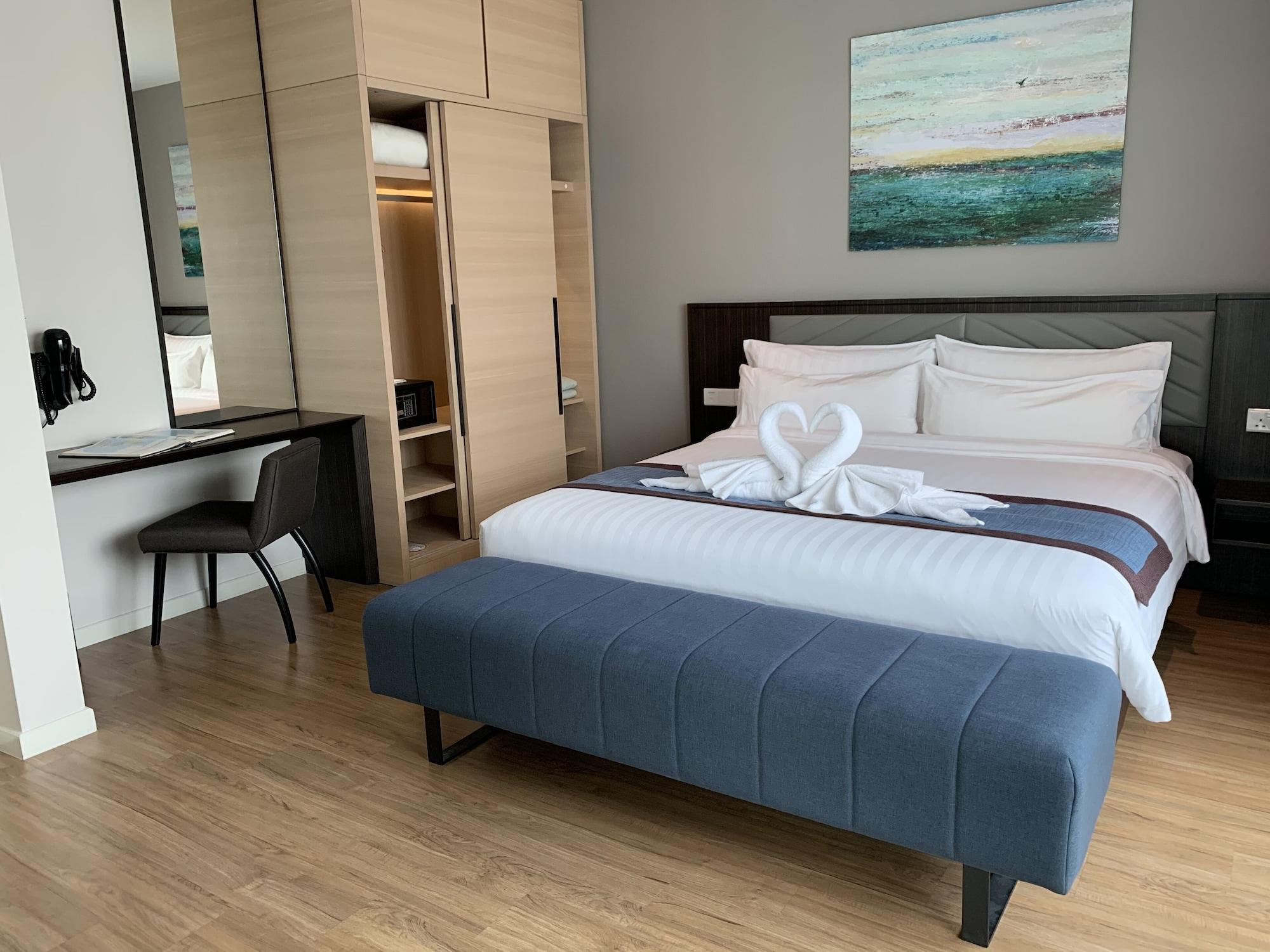 Suasana Hotel 4*