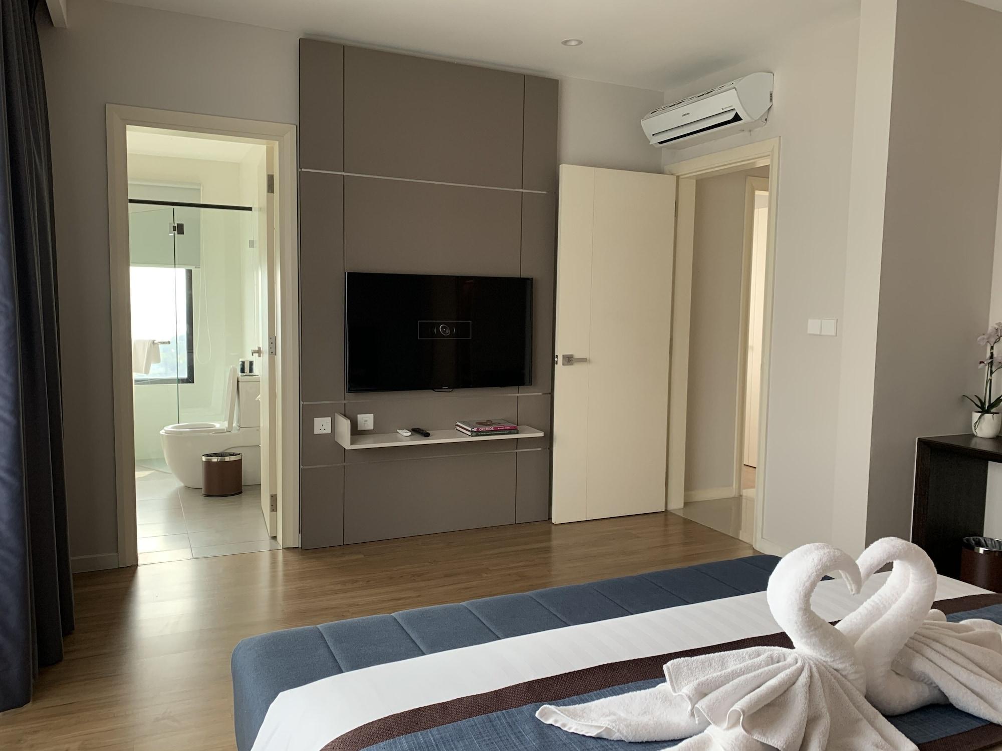 Suasana Hotel 4*